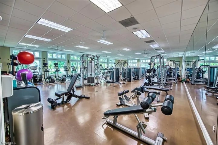 10018 Oakhurst Way, Fort Myers, Florida 33913