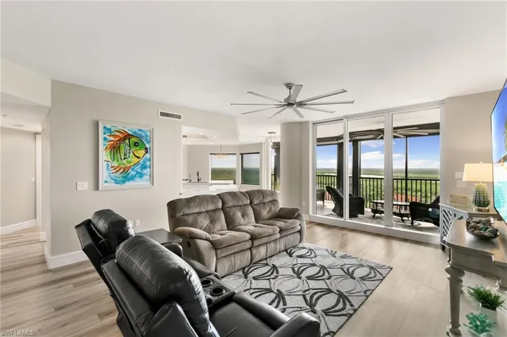 1060 Borghese Ln 902, Naples, Florida 34114