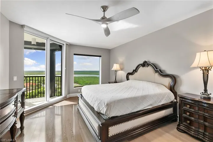 1060 Borghese Ln 902, Naples, Florida 34114