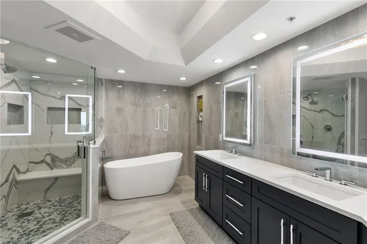1060 Borghese Ln 902, Naples, Florida 34114