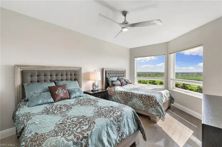 1060 Borghese Ln 902, Naples, Florida 34114