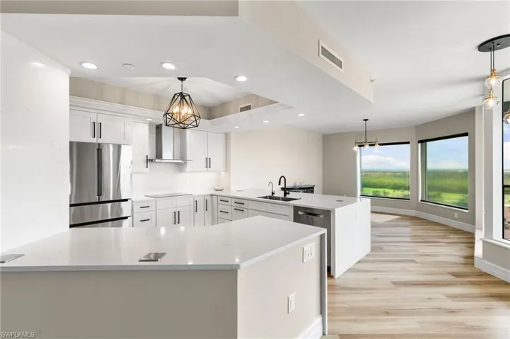 1060 Borghese Ln 902, Naples, Florida 34114