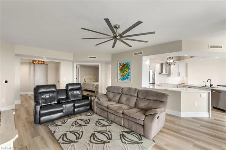 1060 Borghese Ln 902, Naples, Florida 34114