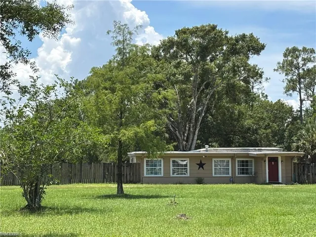 6770 Marna Ln, North Fort Myers, Florida 33917