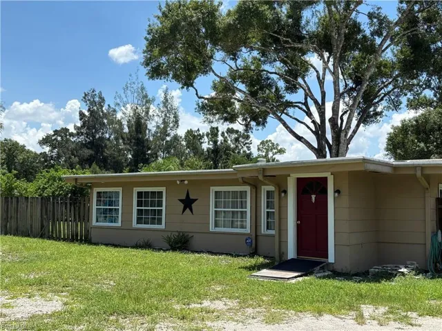 6770 Marna Ln, North Fort Myers, Florida 33917