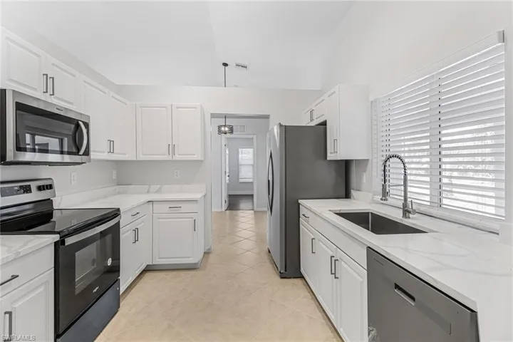 4367 18th St Ne, Naples, Florida 34120