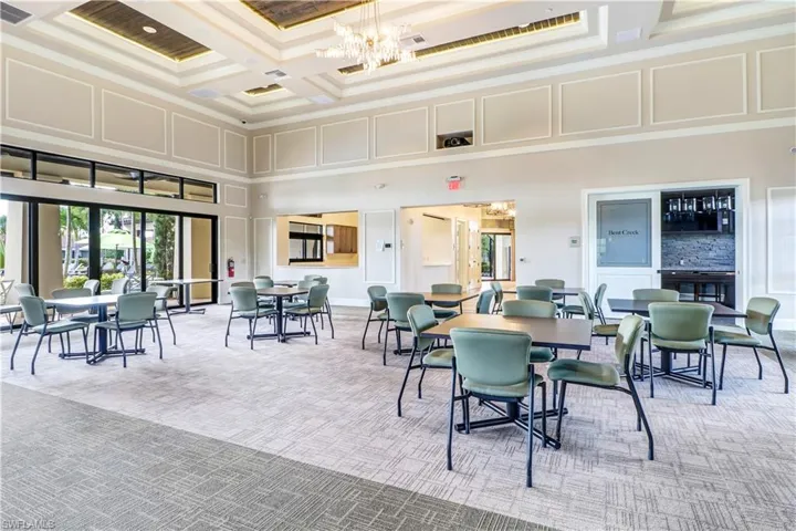9336 Glenforest Dr, Naples, Florida 34120