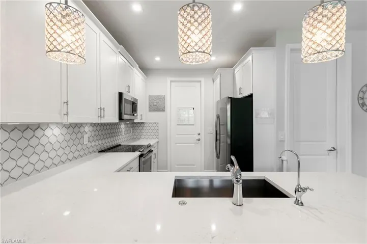 7619  Morgan  WAY, Naples, FL 34119