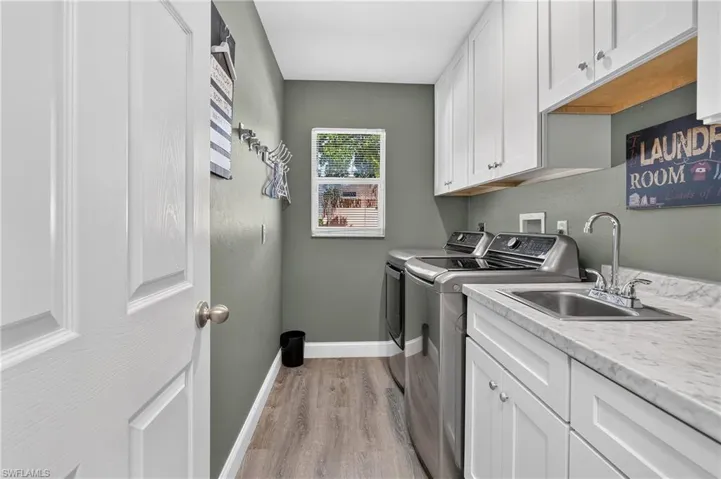 775 Arundel Cir, Fort Myers, Florida 33913