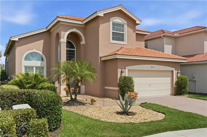 2033 Isla De Palma Cir, Naples, Florida 34119