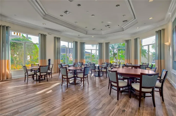2033 Isla De Palma Cir, Naples, Florida 34119