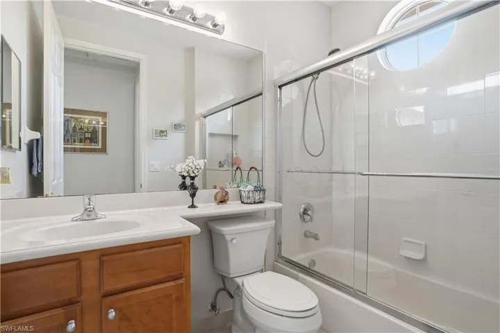 2033 Isla De Palma Cir, Naples, Florida 34119