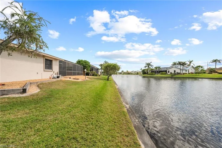 872 S Town And River  DR, Fort Myers, FL 33919