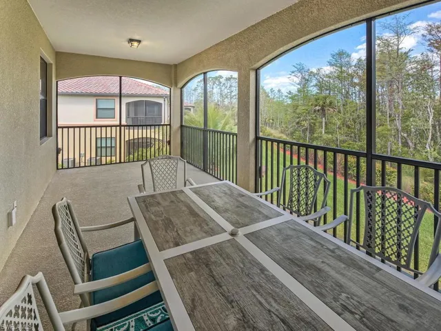 9484 Casoria Ct 201, Naples, Florida 34113