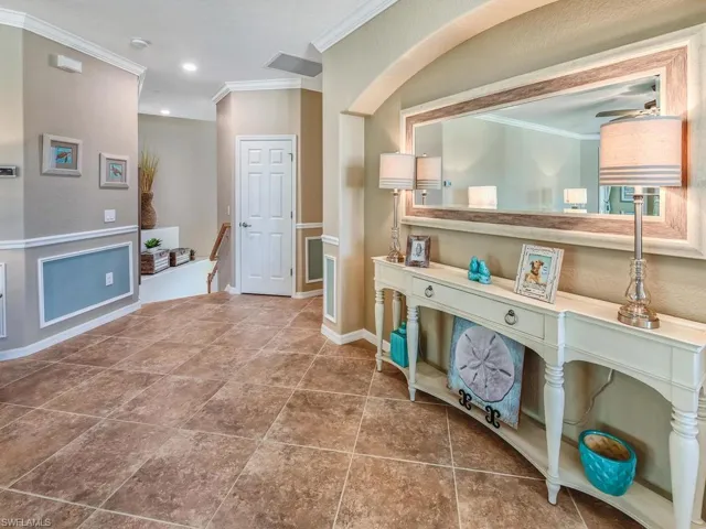 9484 Casoria Ct 201, Naples, Florida 34113