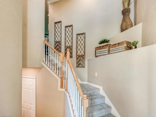 9484 Casoria Ct 201, Naples, Florida 34113