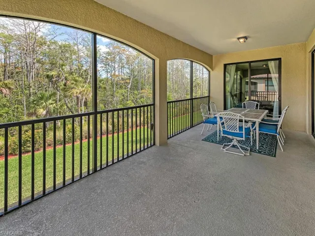 9484 Casoria Ct 201, Naples, Florida 34113