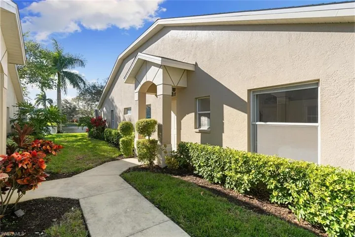 8322  Ibis Cove  CIR, Naples, FL 34119