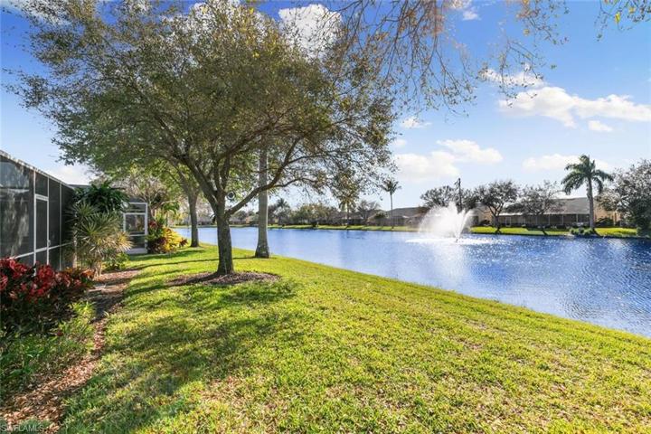 8322  Ibis Cove  CIR, Naples, FL 34119