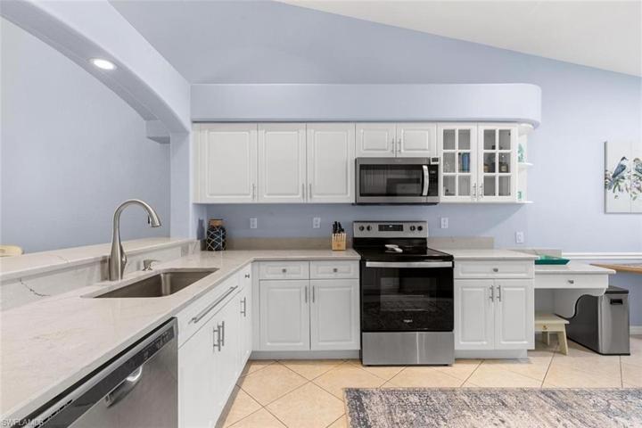 8322  Ibis Cove  CIR, Naples, FL 34119