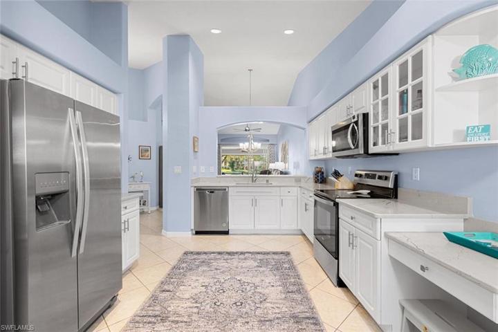 8322  Ibis Cove  CIR, Naples, FL 34119