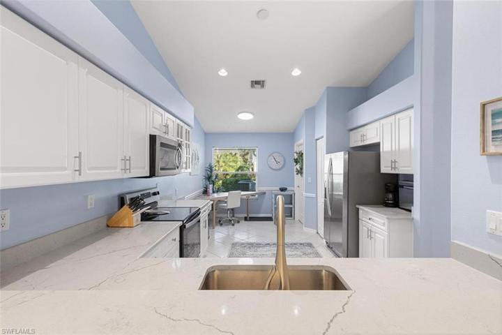 8322  Ibis Cove  CIR, Naples, FL 34119