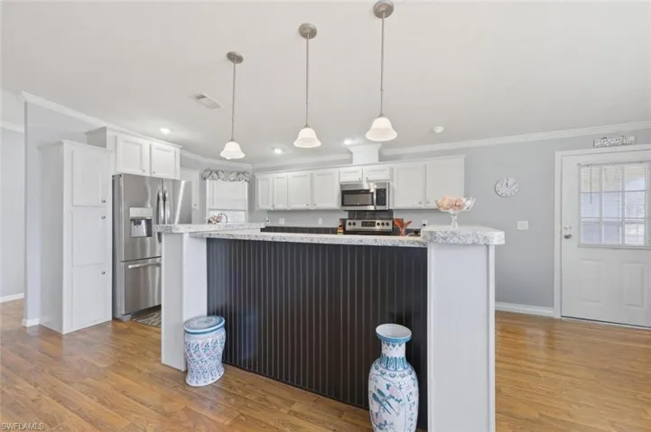 Decorative kitchen island
