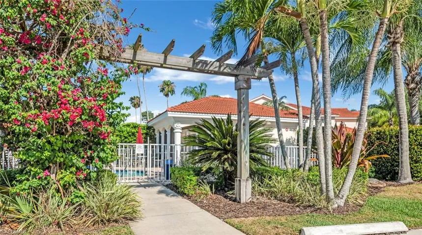 4630 Winged Foot Ct # 102, Naples Fl 34112