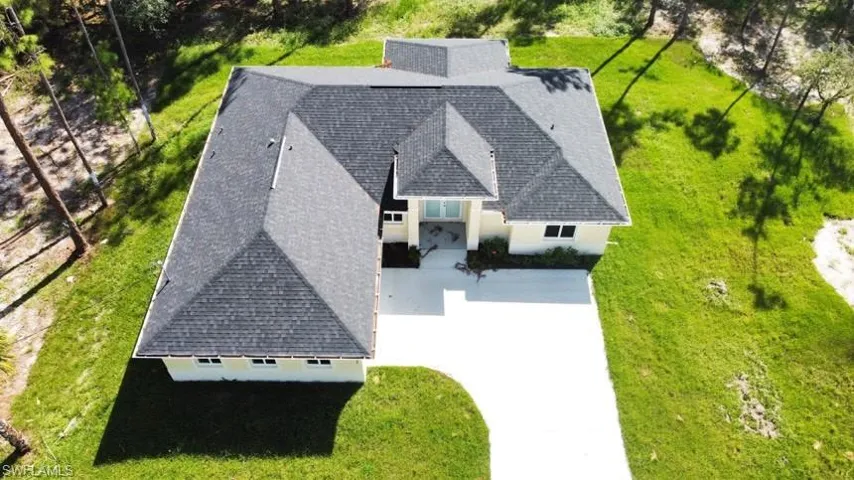 Birds eye view of property