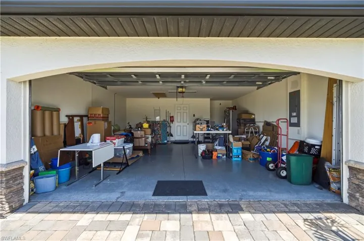 3233 Nw 21st St, Cape Coral, Florida 33993