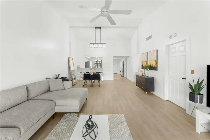 700 Misty Pines Cir 204, Naples, Florida 34105