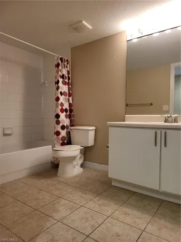 8288 Key Royal Ln 1431, Naples, Florida 34119