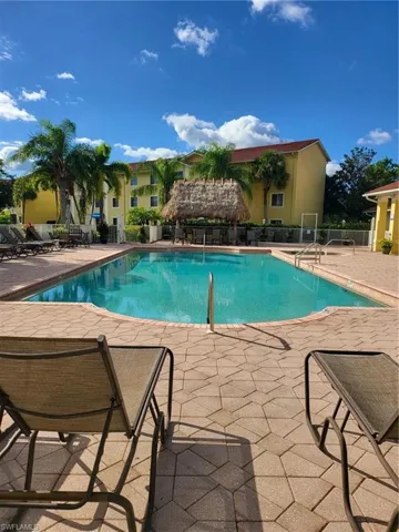 8288 Key Royal Ln 1431, Naples, Florida 34119