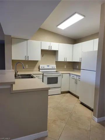 8288 Key Royal Ln 1431, Naples, Florida 34119