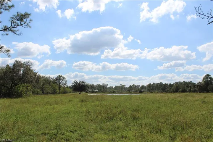 View of nature featuring a rural view