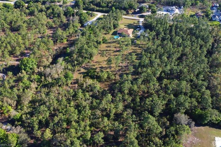3545  72nd NE AVE, Naples, FL 34120