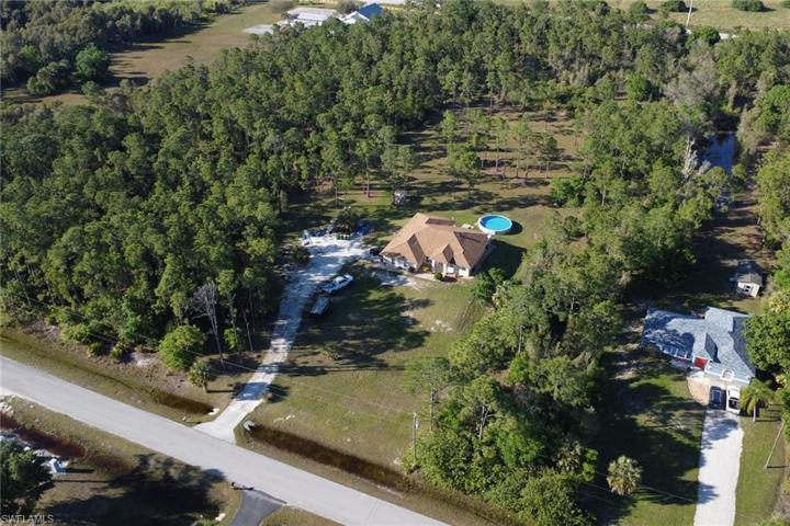 3545  72nd NE AVE, Naples, FL 34120