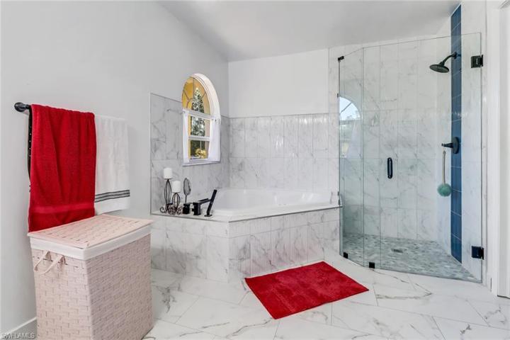 3545  72nd NE AVE, Naples, FL 34120