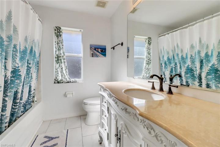 3545  72nd NE AVE, Naples, FL 34120