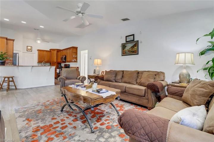 3545  72nd NE AVE, Naples, FL 34120