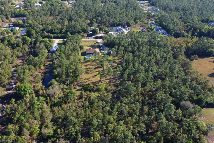 3545  72nd NE AVE, Naples, FL 34120