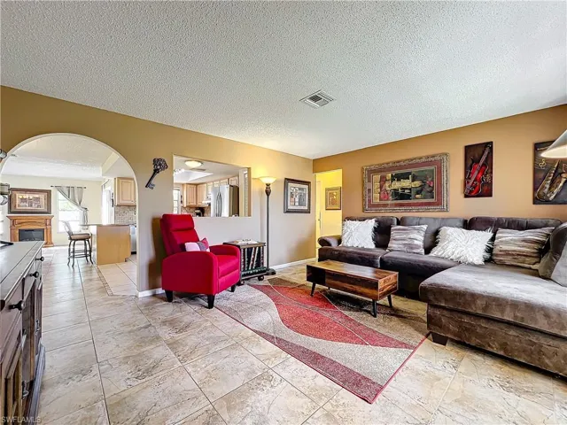 Living room with a textured ceiling
