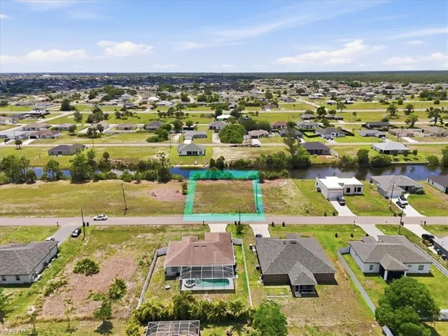 3000 Ne 1st Pl, Cape Coral, Florida 33909
