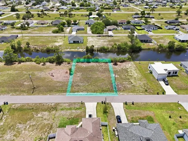 3000 Ne 1st Pl, Cape Coral, Florida 33909