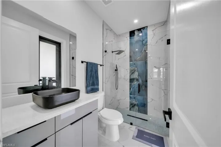 1128 Nelson Rd N, Cape Coral, Florida 33993