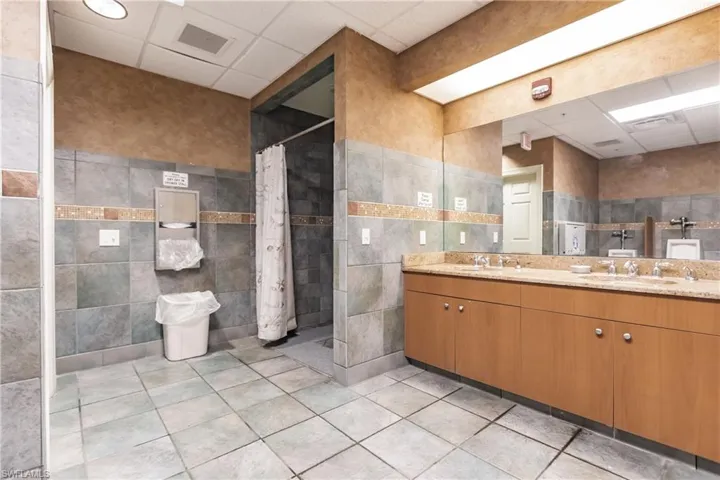 Womens' Pool Shower Room