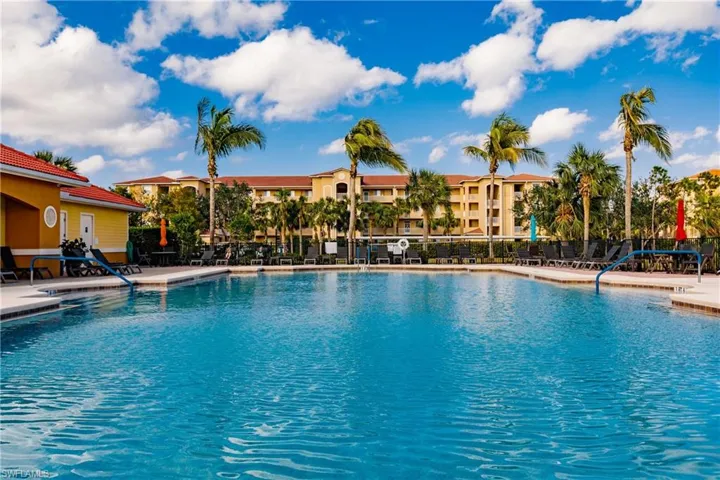 Huge resort-style pool.