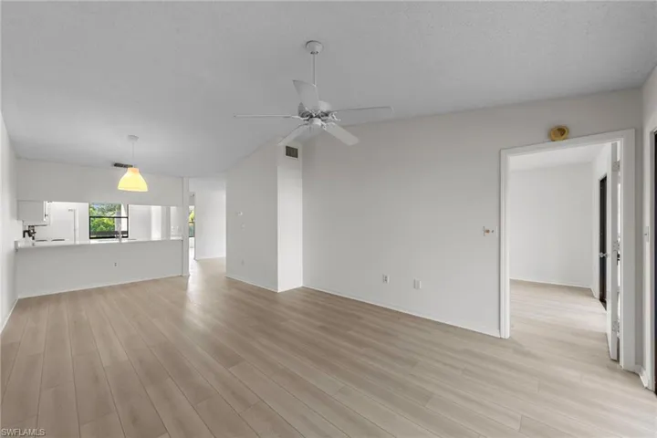 9265 Lake Park Dr 201, Fort Myers, Florida 33919