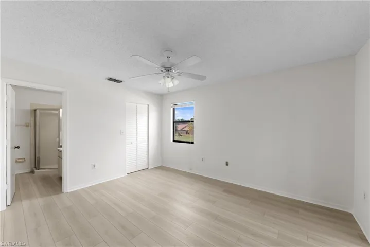 9265 Lake Park Dr 201, Fort Myers, Florida 33919