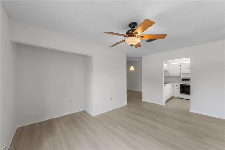 9265 Lake Park Dr 201, Fort Myers, Florida 33919